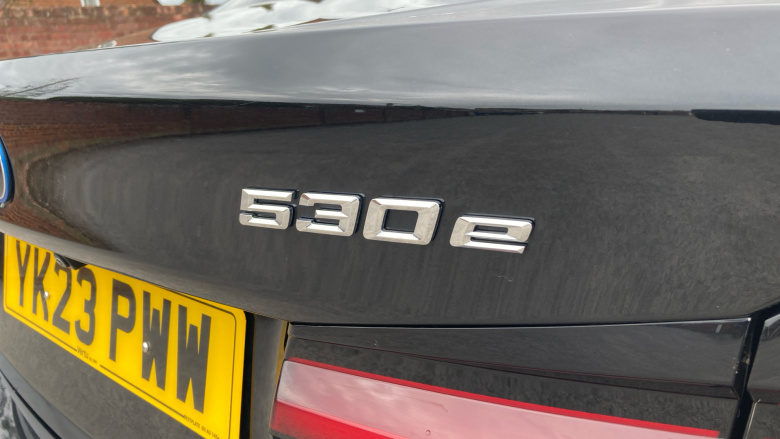 BMW 5 Series 530e SE 4dr Auto Saloon